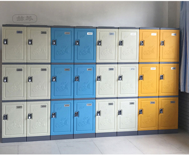 三層塑料更衣柜儲(chǔ)物柜案例實(shí)拍二